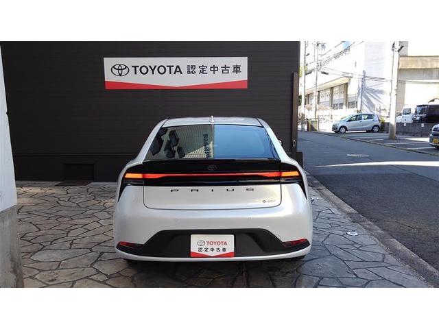 プリウス Ｇ　１オーナー　衝突被害軽減ブレーキ　アイドルストップ　ＬＥＤライト　フルセグＴＶ　ＡＣ１００Ｖ　クルーズコントロール　ＴＶ　キーフリー　スマキー　カーテンエアバック　エアコン　イモビライザー　ＥＳＣ（6枚目）