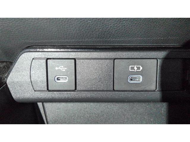 プリウス Ｇ　１オーナー　衝突被害軽減ブレーキ　アイドルストップ　ＬＥＤライト　フルセグＴＶ　ＡＣ１００Ｖ　クルーズコントロール　ＴＶ　キーフリー　スマキー　カーテンエアバック　エアコン　イモビライザー　ＥＳＣ（13枚目）