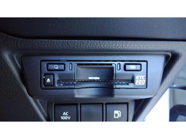 プリウス Ｇ　１オーナー　衝突被害軽減ブレーキ　アイドルストップ　ＬＥＤライト　フルセグＴＶ　ＡＣ１００Ｖ　クルーズコントロール　ＴＶ　キーフリー　スマキー　カーテンエアバック　エアコン　イモビライザー　ＥＳＣ（18枚目）