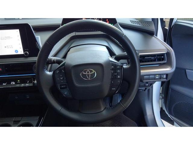 プリウス Ｇ　１オーナー　衝突被害軽減ブレーキ　アイドルストップ　ＬＥＤライト　フルセグＴＶ　ＡＣ１００Ｖ　クルーズコントロール　ＴＶ　キーフリー　スマキー　カーテンエアバック　エアコン　イモビライザー　ＥＳＣ（20枚目）