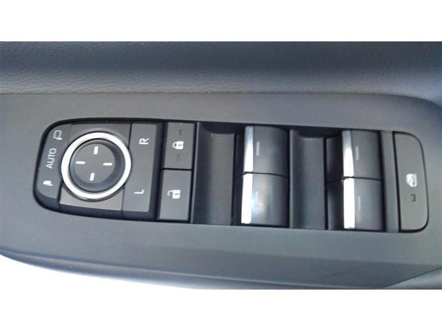 プリウス Ｇ　１オーナー　衝突被害軽減ブレーキ　アイドルストップ　ＬＥＤライト　フルセグＴＶ　ＡＣ１００Ｖ　クルーズコントロール　ＴＶ　キーフリー　スマキー　カーテンエアバック　エアコン　イモビライザー　ＥＳＣ（28枚目）