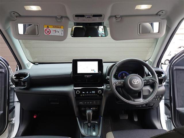 ヤリスクロス ハイブリッドＺ　クルーズＣ　横滑防止装置　リアカメラ　ワンオーナー車　フルセグ地デジ　ＬＥＤライト　メモリーナビゲーション　ナビ＆ＴＶ　盗難防止装置　電動シート　ドライブレコーダー　ＡＷ　キーレス　寒冷地仕様　ＡＢＳ（8枚目）