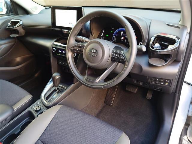 ヤリスクロス ハイブリッドＺ　クルーズＣ　横滑防止装置　リアカメラ　ワンオーナー車　フルセグ地デジ　ＬＥＤライト　メモリーナビゲーション　ナビ＆ＴＶ　盗難防止装置　電動シート　ドライブレコーダー　ＡＷ　キーレス　寒冷地仕様　ＡＢＳ（28枚目）