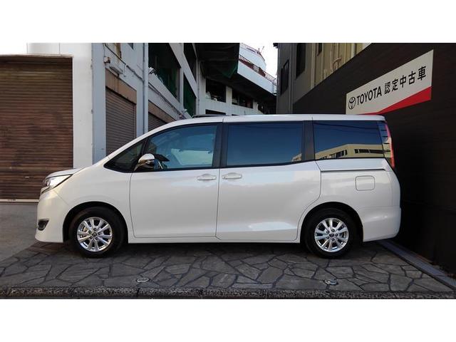 ノア ハイブリッドＧ　Ｒカメラ　スマートキー＆プッシュスタート　ＬＥＤへッドライト　地デジ　イモビライザー　Ｗエアコン　パワーウインドウ　アルミ　クルコン　エアバッグ　横滑り防止　ＤＶＤ再生機能　フルフラット　パワステ（4枚目）