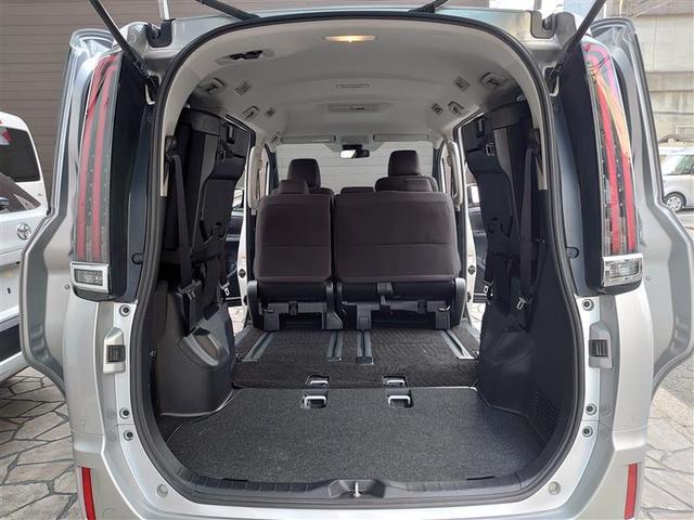 ノア Ｘ　ＡＵＸ　リアオートエアコン　パワーステアリング　助手席エアバック　オートクルーズコントロール　ワンオーナー　横滑り防止装置　キーレスエントリー　ナビ＆ＴＶ　オートエアコン　パワーウィンドウ　４ＷＤ（32枚目）