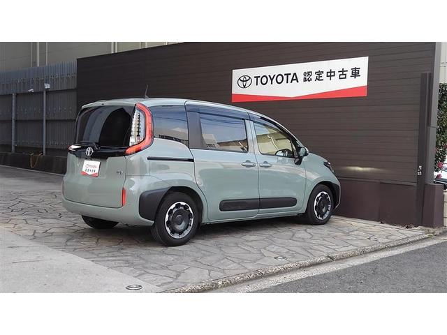 シエンタ ハイブリッドＺ　カーテンエアバック　地デジフルセグ　アクティブクルーズコントロール　ＡＣ１００Ｖ給電機能　盗難防止システム　横滑り防止機能　ＥＴＣ装備　ＴＶ・ナビ　ＬＥＤライト　キーフリー　パワーステアリング　ＡＢＳ（5枚目）