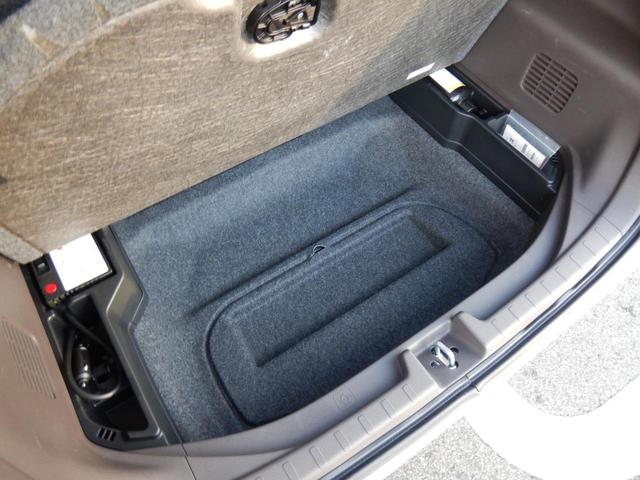 スタンダード・Lホワイトクラッシースタイル 当社デモカー 衝突被害軽減装置 サイド&カーテンエアバック 純正ナビ・・CD/DVD/BTA/USB/MR・・バックカメラ ETC HIDライト シートヒーター ライトベージュ千鳥内装生地(76枚目)