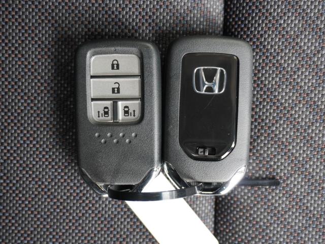 フリード＋ Ｇ　弊社元デモカー　純正９インチナビ　純正フロントドラレコ　両側電動スライドドア　アダプティブクルーズコントロール　シートヒーター　衝突被害軽減ブレーキ　ホンダセンシング　ホンダ認定中古車（46枚目）
