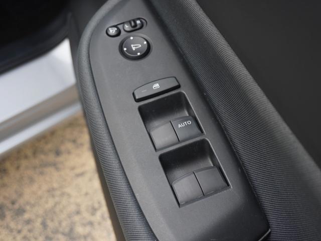 フィット ベーシック　ワンオーナー　純正メモリーナビ　ＥＴＣ　リヤカメラ　社外前後ドラレコ　障害物センサー　Ｂｌｕｅｔｏｏｔｈ　ＬＥＤヘッドライト　衝突被害軽減ブレーキ　いまコレ＋（フロアマット新品）　ホンダセンシング（47枚目）