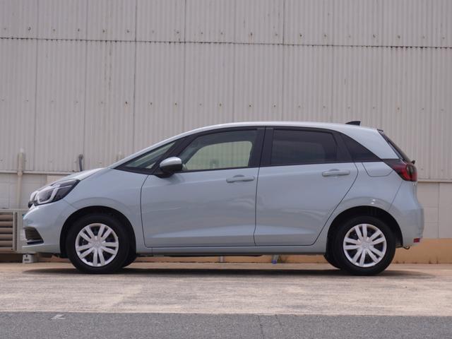 フィット ｅ：ＨＥＶホーム　弊社元デモカー　純正９インチナビ　ＥＴＣ　アダプティブクルーズコントロール　純正フロントドラレコ　全周囲カメラ　障害物センサー　ＬＥＤヘッドライト　衝突被害軽減ブレーキ　ホンダセンシング（15枚目）