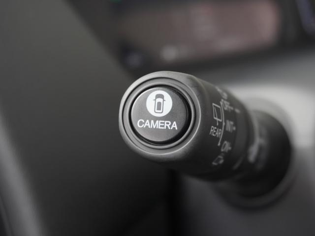 フィット ｅ：ＨＥＶホーム　弊社元デモカー　純正９インチナビ　ＥＴＣ　アダプティブクルーズコントロール　純正フロントドラレコ　全周囲カメラ　障害物センサー　ＬＥＤヘッドライト　衝突被害軽減ブレーキ　ホンダセンシング（18枚目）