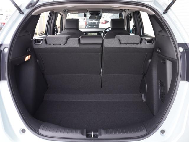 フィット ｅ：ＨＥＶホーム　弊社元デモカー　純正９インチナビ　ＥＴＣ　アダプティブクルーズコントロール　純正フロントドラレコ　全周囲カメラ　障害物センサー　ＬＥＤヘッドライト　衝突被害軽減ブレーキ　ホンダセンシング（36枚目）