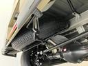 品質へのこだわり!フロアマットやシートなど車内をキレイに清掃し、ニオイや汚れなどを徹底的にクリーニングしてもらっております。室内はピカピカです☆