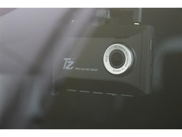 ハイラックス Ｚ　アイドリングＳＴＯＰ　プリクラッシュＳ　キーフリーシステム　運転席助手席エアバック　バックモニタ　パワーウインドウ　ＥＴＣ搭載　定期点検記録簿　ナビ＆ＴＶ　スマートキー＆プッシュスタート　セキュリティ（7枚目）