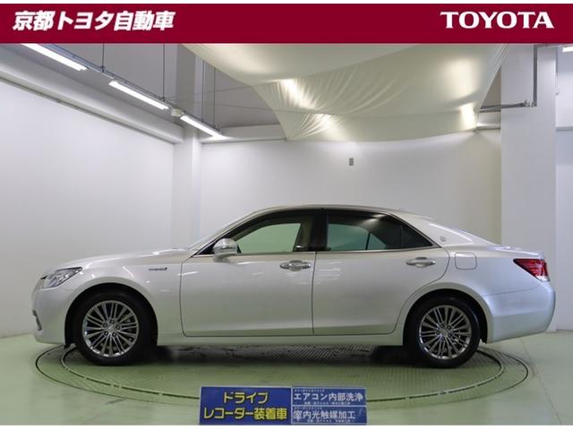 クラウンハイブリッド ロイヤルサルーン　本革　フルセグテレビ　Ｂカメラ　ＤＶＤ再生機能　盗難防止システム　スマキー　オートクルーズコントロール　電動パワーシート　ＥＳＣ　ＥＴＣ付き　アルミホイール　カーテンエアバッグ　エアコン　ＰＷ　ＡＢＳ（2枚目）