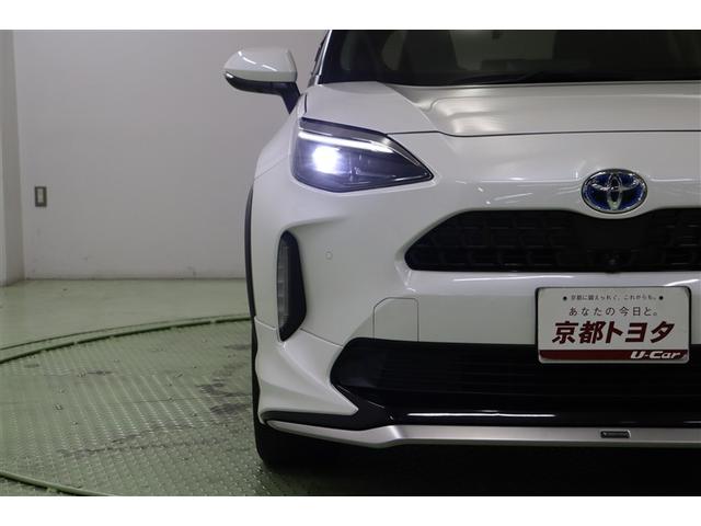 ヤリスクロス ハイブリッドZ ドライブレコーダ インテリジェントキー アルミホイル LEDライト リアカメラ クルーズコントロール 整備記録簿 横滑り防止システム ナビTV メモリーナビゲーション 電動シ-ト パワステ キーフリー(9枚目)