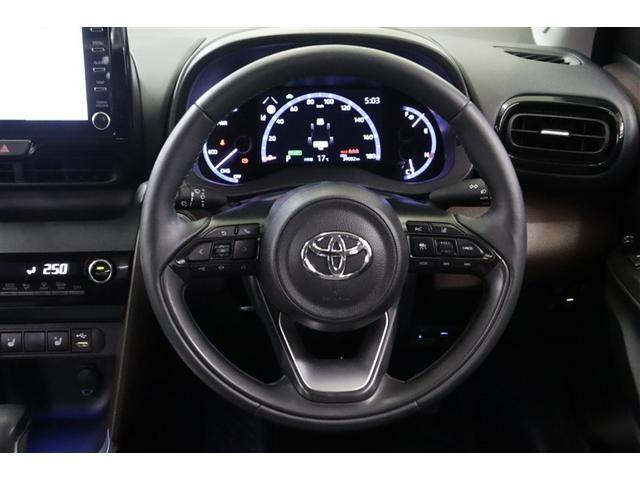 ヤリスクロス ハイブリッドZ ドライブレコーダ インテリジェントキー アルミホイル LEDライト リアカメラ クルーズコントロール 整備記録簿 横滑り防止システム ナビTV メモリーナビゲーション 電動シ-ト パワステ キーフリー(22枚目)