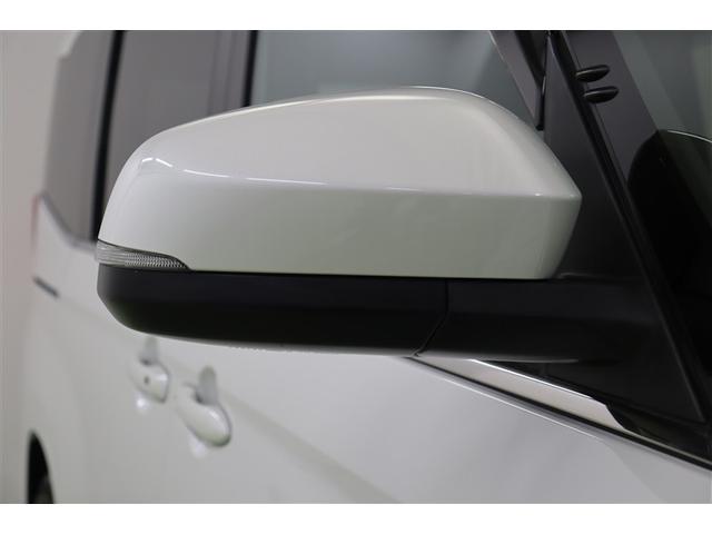 ノア S-Z アルミホイール デュアルエアコン クルーズコントロール 記録簿 盗難防止装置 LEDライト 両側自動ドア メモリーナビ キーレス 横滑り防止 ナビTV 三列シート DVD再生 スマートキー エアコン(8枚目)