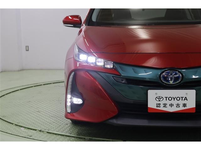 �����ȂS�Ꭾ�̃w�b�h���C�g�͂k�d�c�B�t�H�O�x�[�����X�^�C���b�V���ł��ˁB���̖͂��邳�����m���ē_���E��������I�[�g���C�g���ځB�I�[�g�n�C�r�[�������ڂ��Ă���̂Ŗʓ|�ȃw�b�h���C�g�̐ؑւ��͕s�v�ł��B