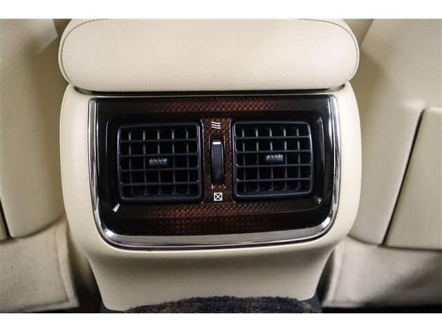 �㕔���ȂɌ������G�A�R�������o��������������Ă��܂��B���̐����o�������L��ƁA�����G�A�R�����Ȃ��Ă���Ȃ̉��K���͂���ƃA�b�v���܂��B