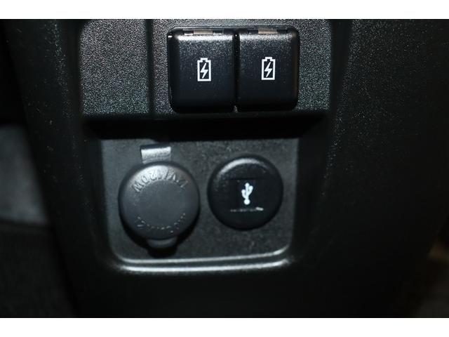 �f�[�^�ʐM�^���d�p�ƁA���d�p�t�r�a�|�[�g����������Ă��܂��B���o����������X�}�[�g�t�H�����q���ŉ��y���Đ�������A�[�d������B�ԓ��ɂ���ƕ֗��ȃA�C�e���̂ЂƂł��ˁI