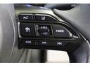追従型クルーズコントロール搭載。先行車を検知して適切な車間距離を保てる速度に自動で調整、先行車がいなくなったら設定速度で走行を続けてくれます。運転操作の負担を軽減し、疲労軽減に貢献してくれます。