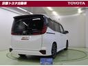 駐車時などの衝突の回避や軽減を図る駐車支援システム【PKSB】で安心をサポート、道路標識をディスプレイ確認できる【ロードサインアシスト】で見落とし防止をサポートします。