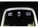 ハイブリッド　Ｚ　電動シート　半革シート　衝突軽減ブレ　メモリーナビ　ＬＥＤライト　オートクルーズコントロール　ミュージックプレイヤー接続可　キーレス　アルミホイール　フルセグＴＶ　ドラレコ　４ＷＤ　スマートキー（22枚目）