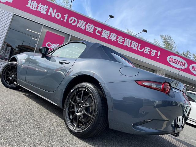 ９９０Ｓ　限定車／９９０Ｓ専用セッティング／６速ミッション／専用色ダークブルーソフトトップ／ブレンボブレーキキャリパー／純正ＲＡＹＳ鍛造アルミホイール／ＬＥＤヘッドライト／走行６００キロ台／新車保証継承(69枚目)