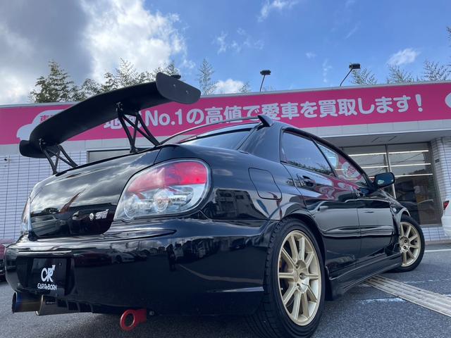 ＷＲＸ　ＳＴｉ　６速ミッション／エアロ／ＧＴウイング／柿本マフラー／車高調／追加メーター／純正アルミホイール／ブレンボ／ＨＩＤヘッドライト／ＥＴＣ(6枚目)