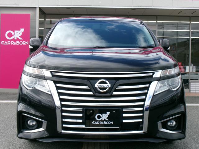 エルグランド ３５０ハイウェイスタープレミアム　両側電動スライドドア／パワーバックドア／後席フリップダウンモニター／純正ナビ・フルセグＴＶ／アラウンドビューモニター／黒革シート／シートヒーター／パワーシート／７人乗りオットマン／純正１８インチアルミ（7枚目）