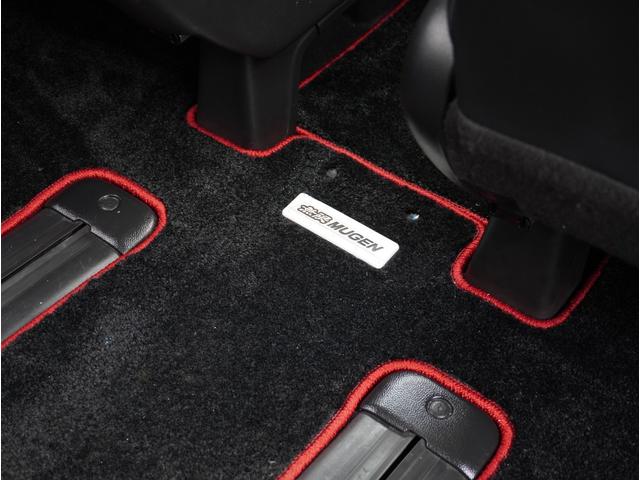 ステップワゴンスパーダ スパーダ・クールスピリット　ホンダセンシング　無限エアロ／無限アルミ／無限フロアーマット／４本出しマフラー／純正１０型ナビＴＶ／フリップダウンモニター／シートヒーター／両側電動スライドドア／レーダークルーズ／ＥＴＣ２．０／前後ドラレコ／１オーナー（48枚目）