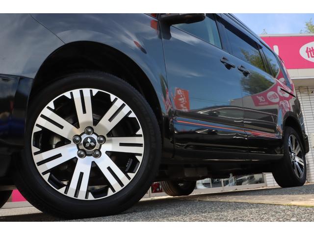 デリカD:5 G D:POP ポップアップルーフ/前席回転シート/シートヒーター/フルフラットシート/ベッドキット/パーソナルテーブル/サブバッテリー/ヒッチメンバー/純正ナビTV/全方位カメラ/両側電動スライド/禁煙(22枚目)