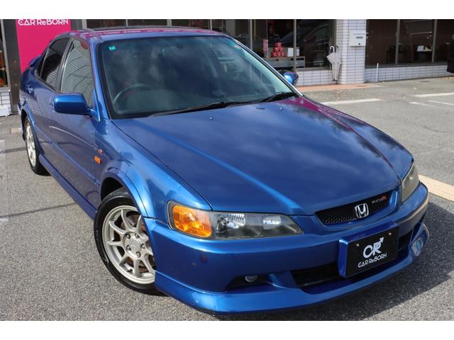 アコード ユーロＲ　Ｘ　後期最終型／専用色レカロシート／トランクスポイラー／プライバシーガラス／チタン製シフトノブ／ＥＴＣ／キーレス／ＨＩＤヘッドライト／純正１６インチアルミ／アドバンＦＬＥＶＡ／車検Ｒ９年７月迄（3枚目）