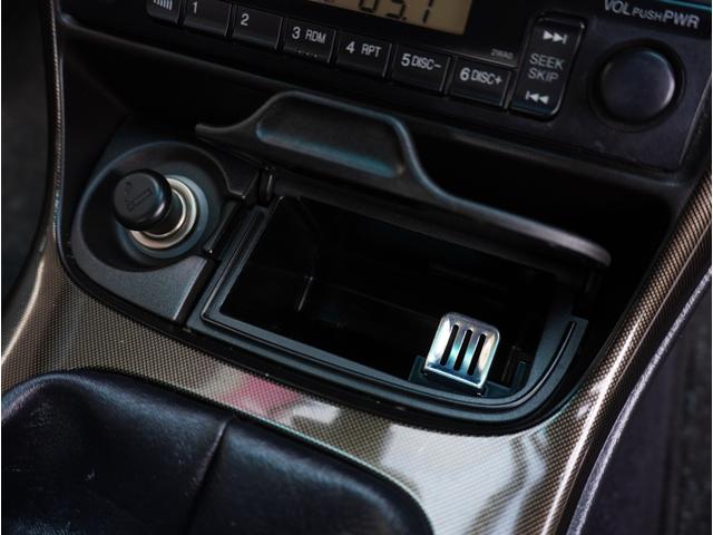 アコード ユーロＲ　Ｘ　後期最終型／専用色レカロシート／トランクスポイラー／プライバシーガラス／チタン製シフトノブ／ＥＴＣ／キーレス／ＨＩＤヘッドライト／純正１６インチアルミ／アドバンＦＬＥＶＡ／車検Ｒ９年７月迄（35枚目）