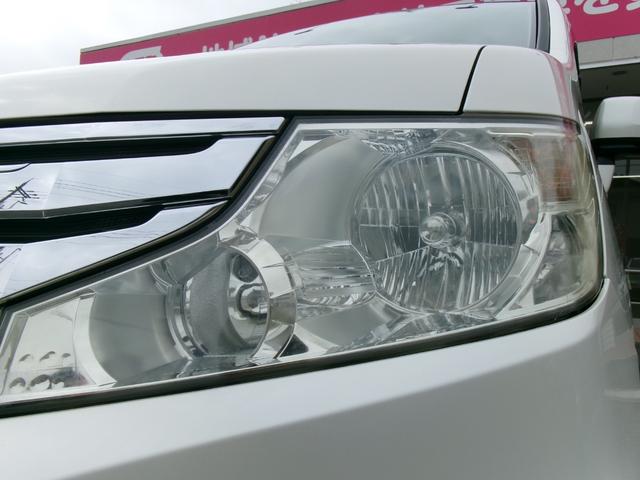 ステップワゴンスパーダ クールスピリット　無限エアロ／ノブレッセマフラー／１８インチアルミ／マルチビューカメラ／純正インターナビＴＶ／両側パワースライドドア／ＨＩＤヘッドライト／スマートキー／コンフォートビューパッケージ／横滑り防止（13枚目）