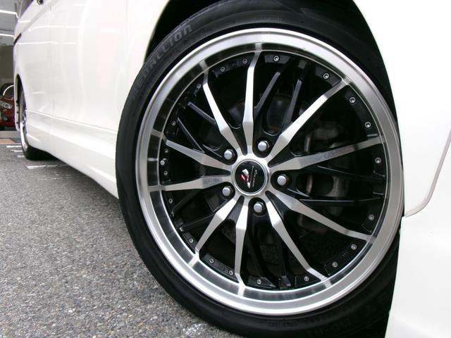 ステップワゴンスパーダ クールスピリット　無限エアロ／ノブレッセマフラー／１８インチアルミ／マルチビューカメラ／純正インターナビＴＶ／両側パワースライドドア／ＨＩＤヘッドライト／スマートキー／コンフォートビューパッケージ／横滑り防止（15枚目）