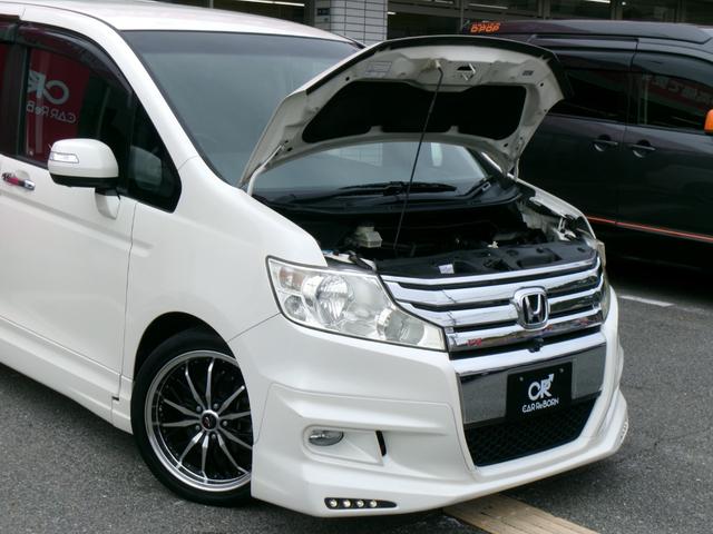 ステップワゴンスパーダ クールスピリット　無限エアロ／ノブレッセマフラー／１８インチアルミ／マルチビューカメラ／純正インターナビＴＶ／両側パワースライドドア／ＨＩＤヘッドライト／スマートキー／コンフォートビューパッケージ／横滑り防止（17枚目）