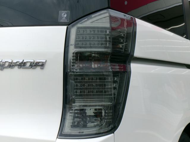 ステップワゴンスパーダ クールスピリット　無限エアロ／ノブレッセマフラー／１８インチアルミ／マルチビューカメラ／純正インターナビＴＶ／両側パワースライドドア／ＨＩＤヘッドライト／スマートキー／コンフォートビューパッケージ／横滑り防止（21枚目）