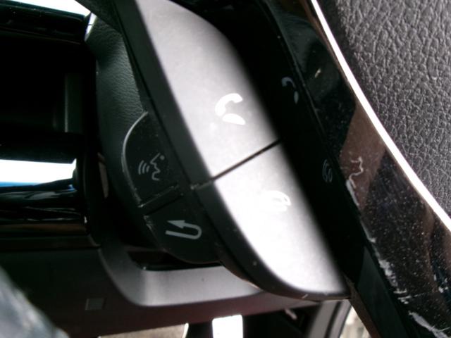 ステップワゴンスパーダ クールスピリット　無限エアロ／ノブレッセマフラー／１８インチアルミ／マルチビューカメラ／純正インターナビＴＶ／両側パワースライドドア／ＨＩＤヘッドライト／スマートキー／コンフォートビューパッケージ／横滑り防止（30枚目）