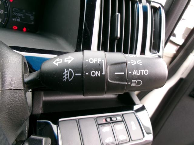 ステップワゴンスパーダ クールスピリット　無限エアロ／ノブレッセマフラー／１８インチアルミ／マルチビューカメラ／純正インターナビＴＶ／両側パワースライドドア／ＨＩＤヘッドライト／スマートキー／コンフォートビューパッケージ／横滑り防止（32枚目）