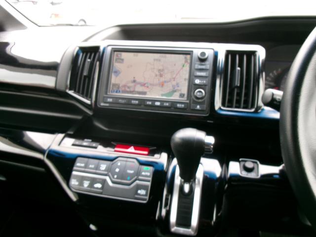 ステップワゴンスパーダ クールスピリット　無限エアロ／ノブレッセマフラー／１８インチアルミ／マルチビューカメラ／純正インターナビＴＶ／両側パワースライドドア／ＨＩＤヘッドライト／スマートキー／コンフォートビューパッケージ／横滑り防止（36枚目）