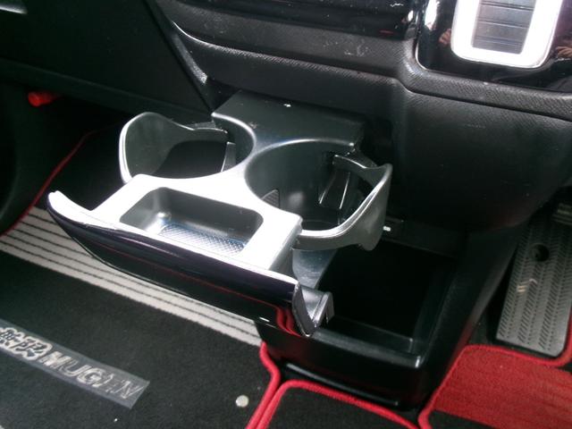 ステップワゴンスパーダ クールスピリット　無限エアロ／ノブレッセマフラー／１８インチアルミ／マルチビューカメラ／純正インターナビＴＶ／両側パワースライドドア／ＨＩＤヘッドライト／スマートキー／コンフォートビューパッケージ／横滑り防止（45枚目）