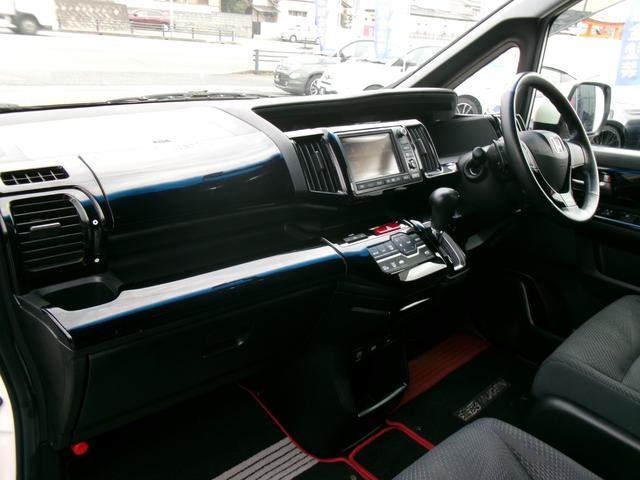 ステップワゴンスパーダ クールスピリット　無限エアロ／ノブレッセマフラー／１８インチアルミ／マルチビューカメラ／純正インターナビＴＶ／両側パワースライドドア／ＨＩＤヘッドライト／スマートキー／コンフォートビューパッケージ／横滑り防止（56枚目）