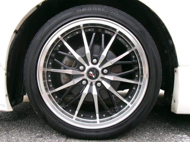 ステップワゴンスパーダ クールスピリット　無限エアロ／ノブレッセマフラー／１８インチアルミ／マルチビューカメラ／純正インターナビＴＶ／両側パワースライドドア／ＨＩＤヘッドライト／スマートキー／コンフォートビューパッケージ／横滑り防止（80枚目）