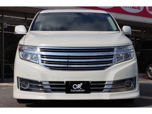 エルグランド ライダー　黒本革シート　マニュアルシート　サンルーフ／エアロ／ＲＡＹＳ２０インチアルミ／ＴＥＩＮ車高調／ニスモマフラー／黒革シート／７人乗りオットマン／ナビ・フルセグＴＶ／両側電動スライドドア／ＨＩＤヘッドライト／ＥＴＣ／スマートキー／禁煙（12枚目）