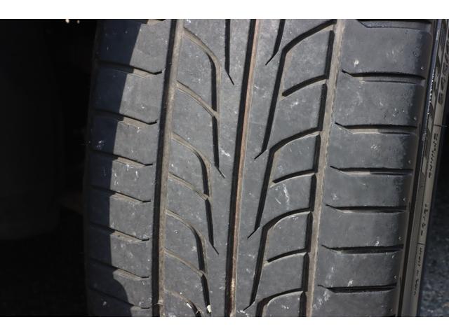 エルグランド ライダー　黒本革シート　マニュアルシート　サンルーフ／エアロ／ＲＡＹＳ２０インチアルミ／ＴＥＩＮ車高調／ニスモマフラー／黒革シート／７人乗りオットマン／ナビ・フルセグＴＶ／両側電動スライドドア／ＨＩＤヘッドライト／ＥＴＣ／スマートキー／禁煙（19枚目）