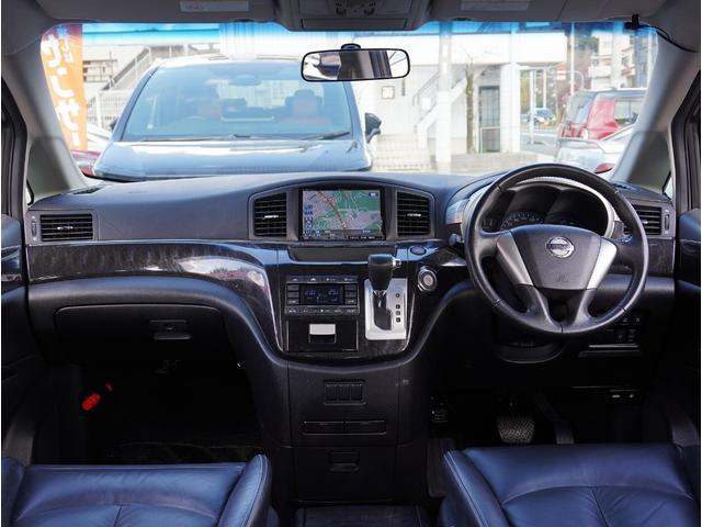 エルグランド ライダー　黒本革シート　マニュアルシート　サンルーフ／エアロ／ＲＡＹＳ２０インチアルミ／ＴＥＩＮ車高調／ニスモマフラー／黒革シート／７人乗りオットマン／ナビ・フルセグＴＶ／両側電動スライドドア／ＨＩＤヘッドライト／ＥＴＣ／スマートキー／禁煙（31枚目）