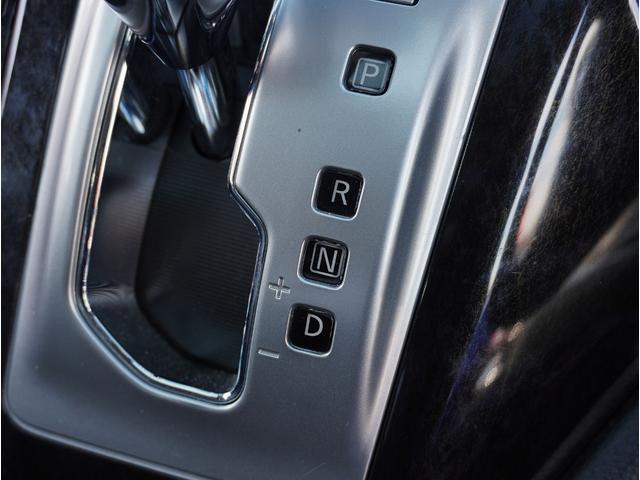 エルグランド ライダー　黒本革シート　マニュアルシート　サンルーフ／エアロ／ＲＡＹＳ２０インチアルミ／ＴＥＩＮ車高調／ニスモマフラー／黒革シート／７人乗りオットマン／ナビ・フルセグＴＶ／両側電動スライドドア／ＨＩＤヘッドライト／ＥＴＣ／スマートキー／禁煙（37枚目）