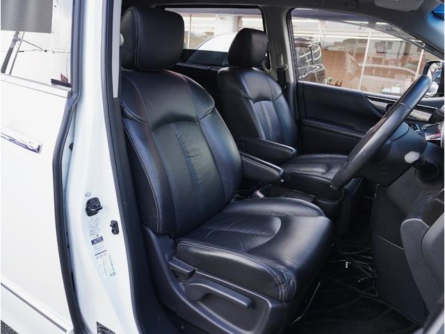 エルグランド ライダー　黒本革シート　マニュアルシート　サンルーフ／エアロ／ＲＡＹＳ２０インチアルミ／ＴＥＩＮ車高調／ニスモマフラー／黒革シート／７人乗りオットマン／ナビ・フルセグＴＶ／両側電動スライドドア／ＨＩＤヘッドライト／ＥＴＣ／スマートキー／禁煙（53枚目）